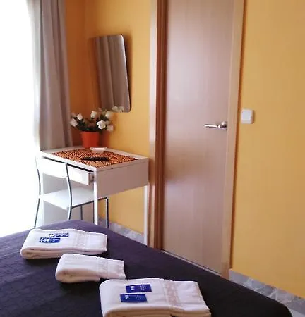 Hotel Hp Castelldefels Exterior foto